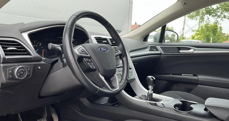 Ford Mondeo cena 69900 przebieg: 144736, rok produkcji 2018 z Karpacz małe 704